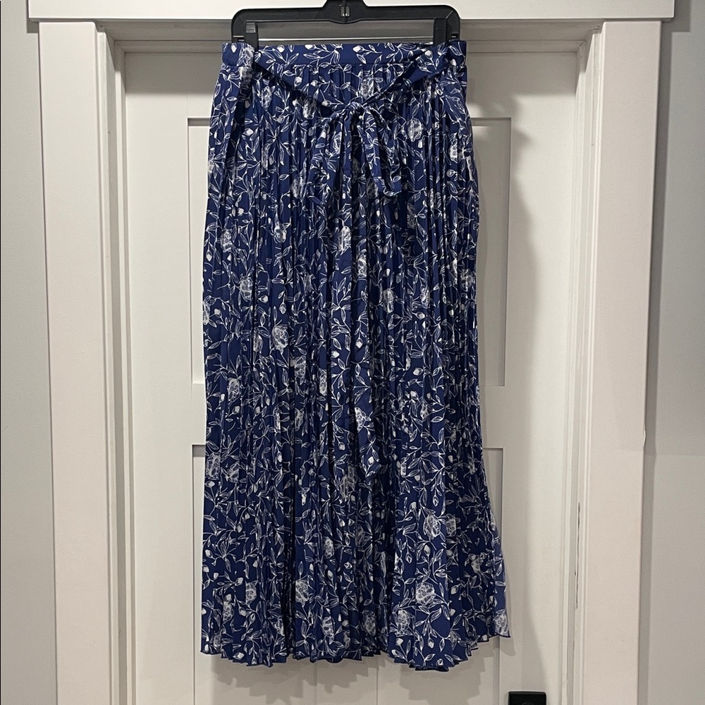 LuLaRoe Blue and White Floral Midi to Maxi Skirt - Deanne size M